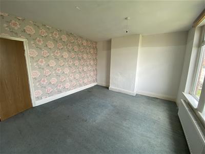 Bedroom no.1 front double: